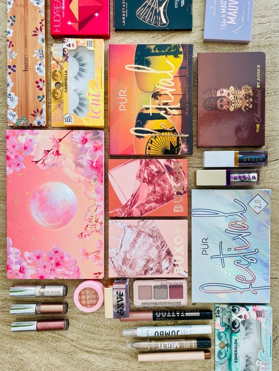 HUDA BEAUTY Other - Large Makeup Bundle – Palettes • Lashes • All Eye Shadow • Mixed Brands